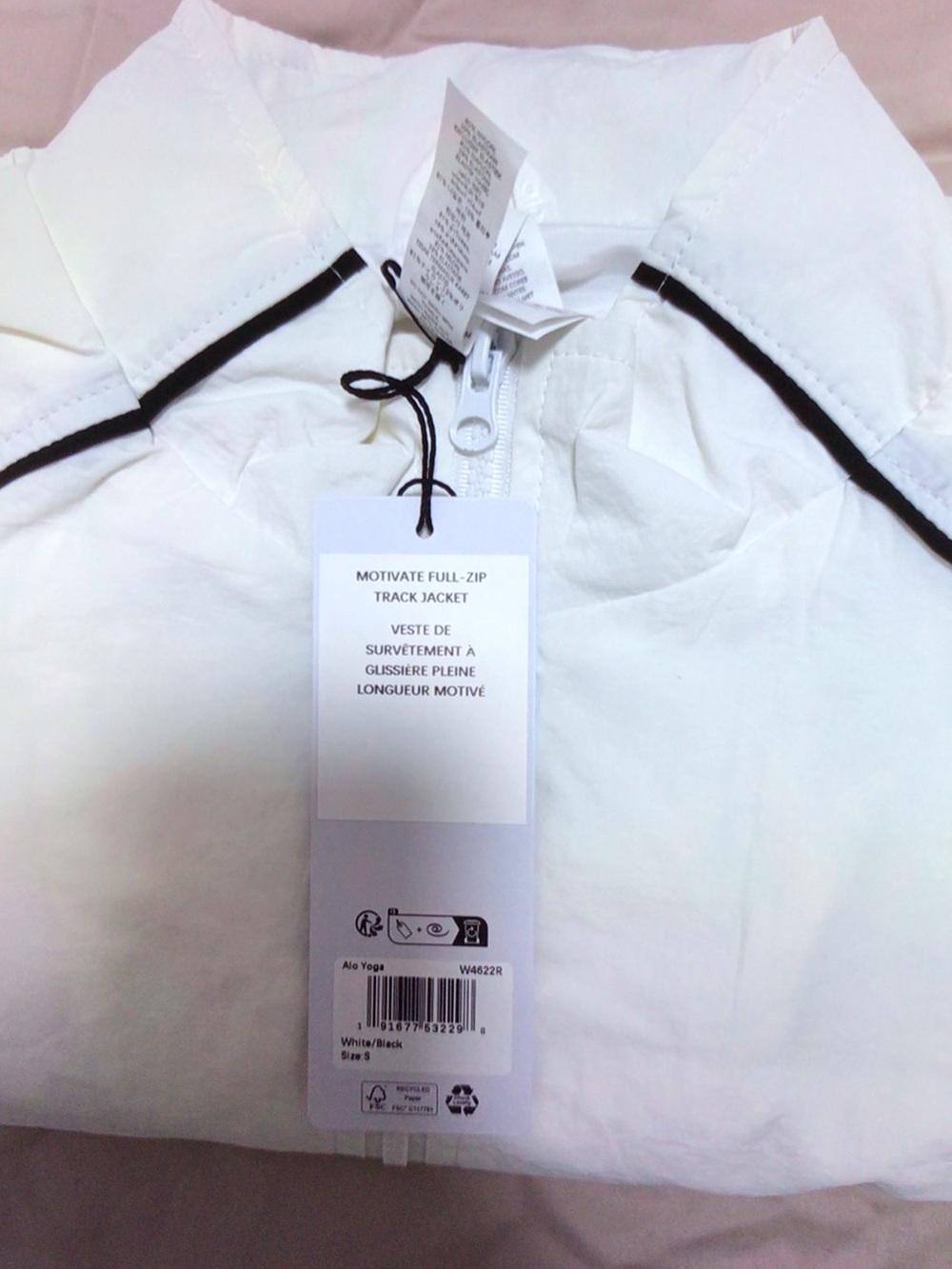 ALO Yoga Set White Cropped Bomber Jacket with Short - Picture 5 of 7